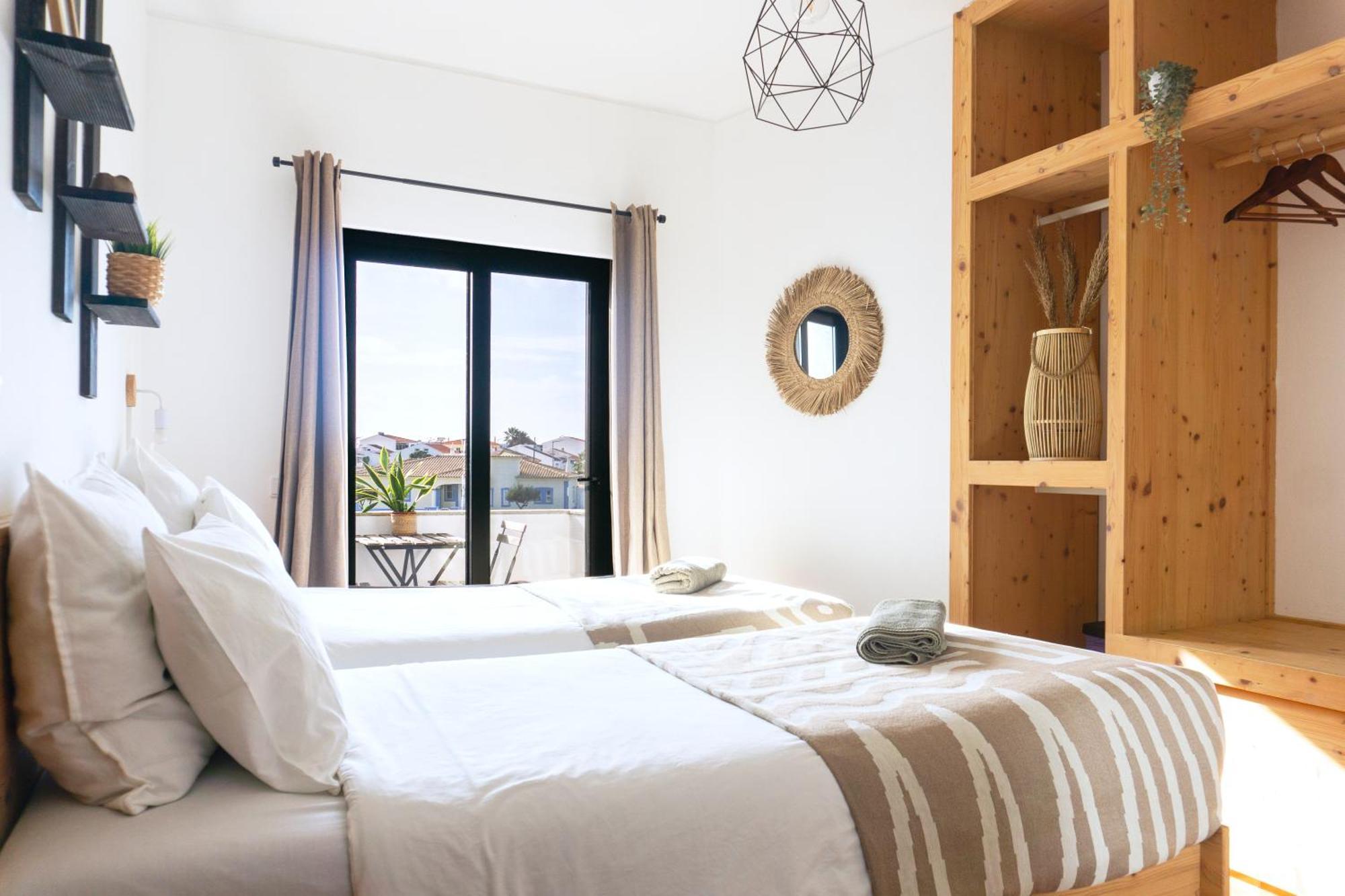 Algarve Surf Camp & Hostel Sagres Extérieur photo