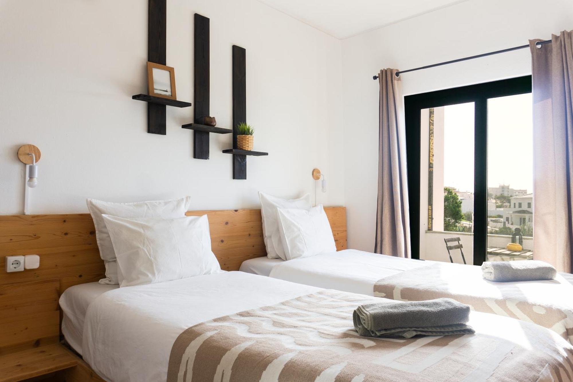Algarve Surf Camp & Hostel Sagres Extérieur photo