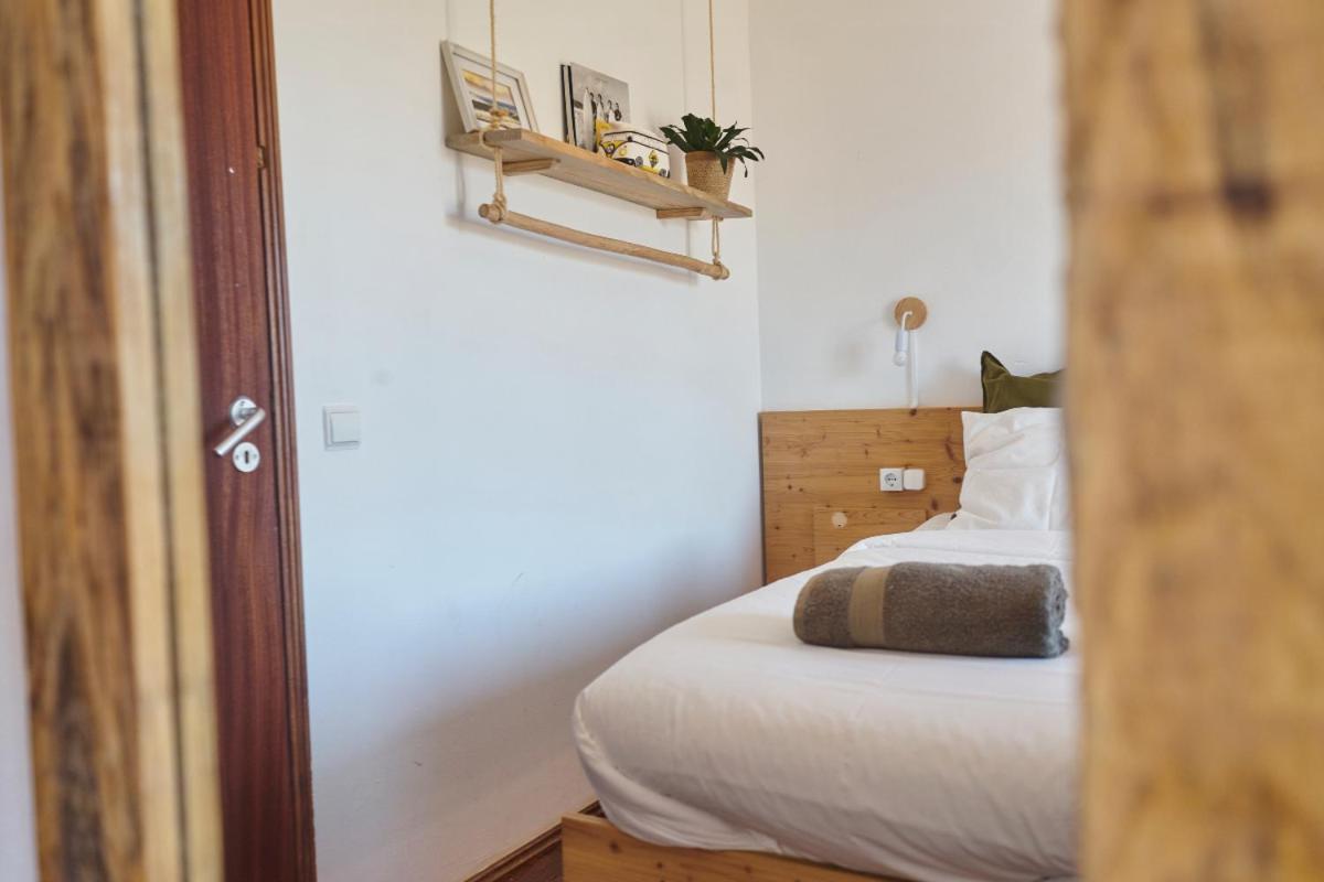 Algarve Surf Camp & Hostel Sagres Extérieur photo